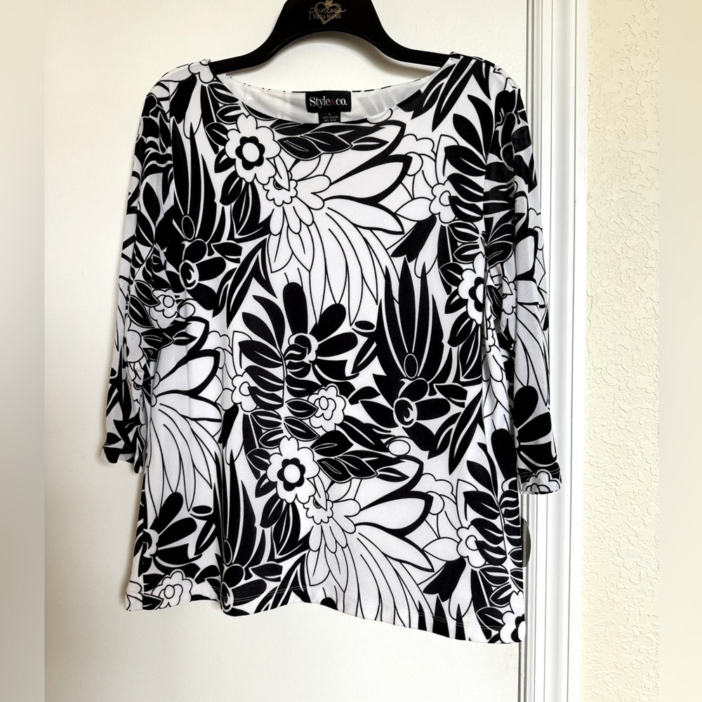 Style & Co. Black and White Boxy Blouse, L🦋